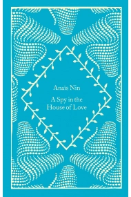 Cubierta de A Spy In The House Of Love (Little Clothbound Classics)