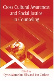 Cubierta de Cross Cultural Awareness and Social Justice in Counseling